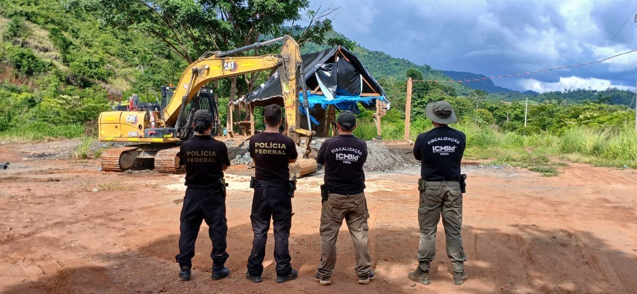 Após 21 dias, forças de segurança fazem nova operação contra garimpo ilegal de cobre no Pará Após 21 dias, forças de segurança fazem nova operação contra garimpo ilegal de cobre no Pará