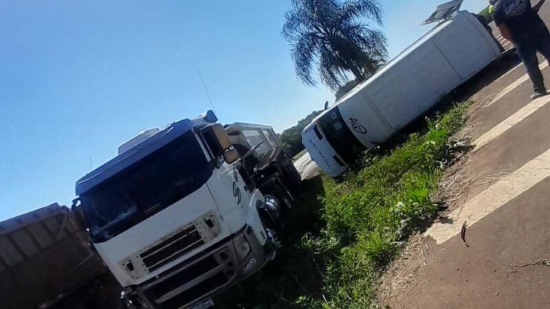 Colisão entre caminhão e van que transportava funcionários de usina deixa um morto e 7 feridos