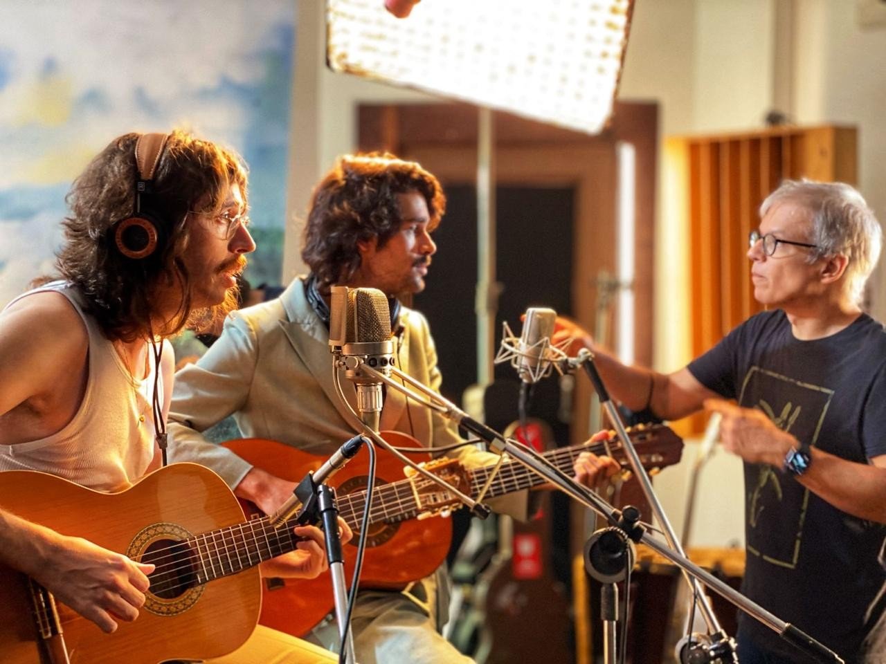 Milton Nascimento tem obra regravada por Liniker, Os Garotin, Sandy e Maro em álbum derivado de documentário Milton Nascimento tem obra regravada por Liniker, Os Garotin, Sandy e Maro em álbum derivado de documentário