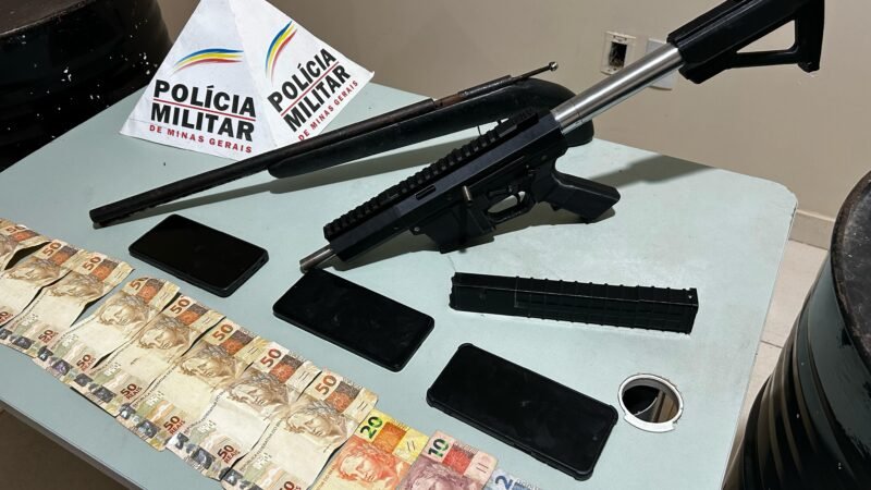 Após levar tapa no rosto e ser ameaçada de ter a cabeça arrancada, mulher aciona PM ao flagrar companheiro com submetralhadora