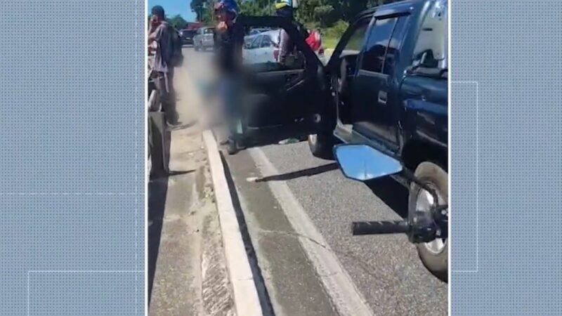 Colisão entre moto e carro deixa uma pessoa morta, na BR-230, em João Pessoa