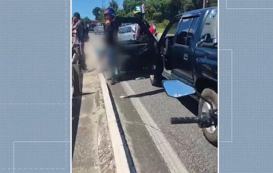 Colisão entre moto e carro deixa uma pessoa morta, na BR-230, em João Pessoa Colisão entre moto e carro deixa uma pessoa morta, na BR-230, em João Pessoa
