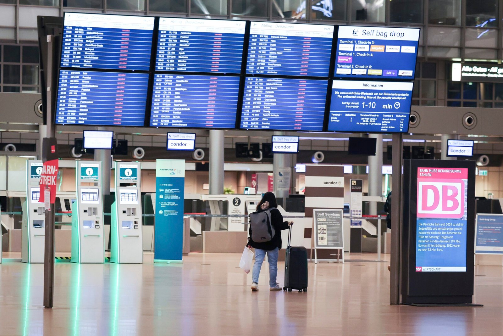 Empresa abre 25 vagas em curso para agente aeroportuário em Roraima Empresa abre 25 vagas em curso para agente aeroportuário em Roraima