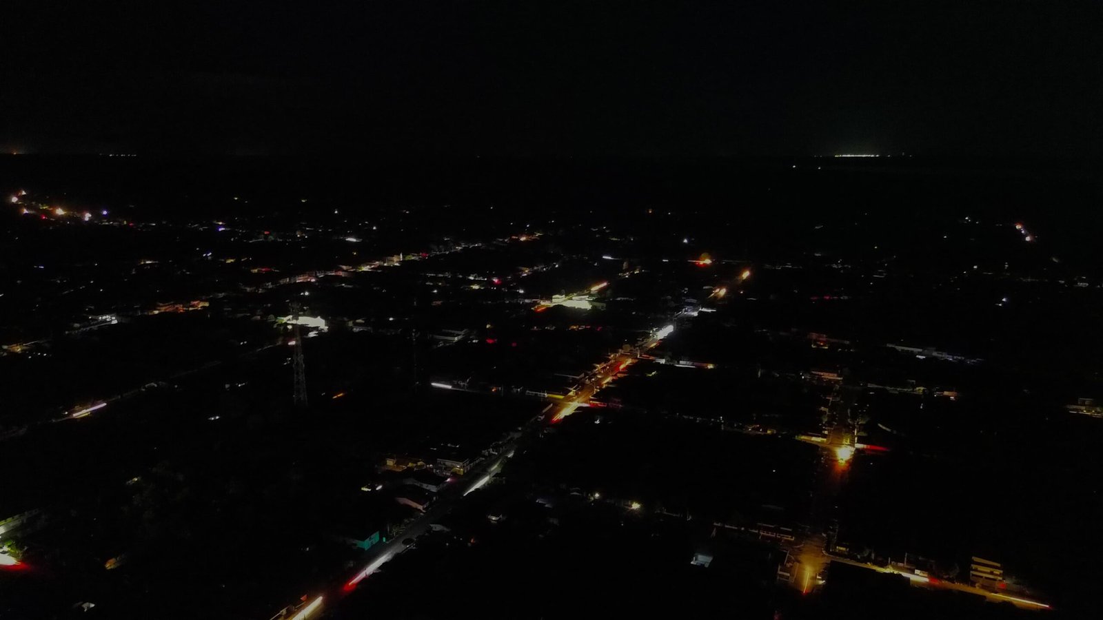 Manaus e Região Metropolitana sofrem terceiro apagão em menos de um mês Manaus e Região Metropolitana sofrem terceiro apagão em menos de um mês