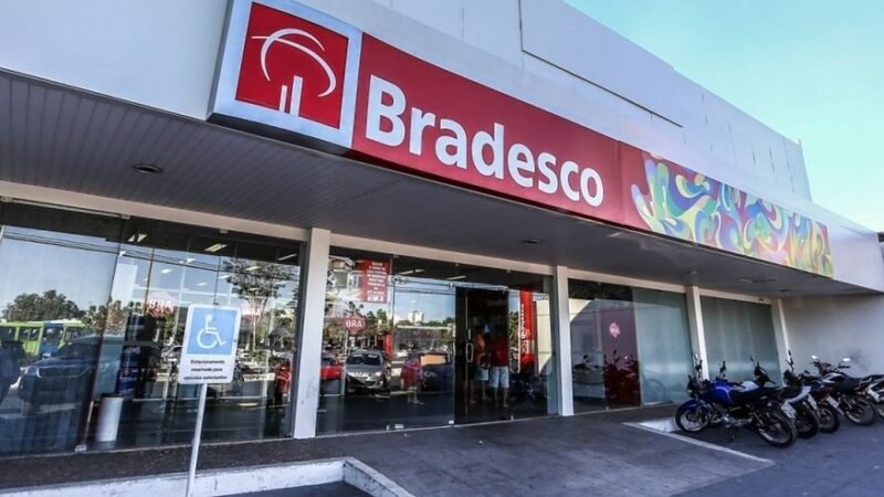 Dia do Trabalho: bancos abrem no feriado? E os Correios? Veja o que vai funcionar no 1º de maio