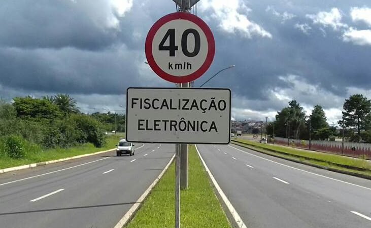 Poços de Caldas arrecada R$ 5,6 milhões com multas de trânsito em 2024