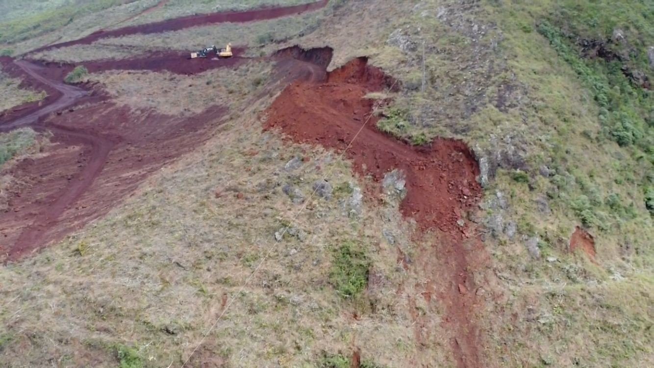 Justiça suspende atividades de mineradora suspeita de destruir gruta Justiça suspende atividades de mineradora suspeita de destruir gruta