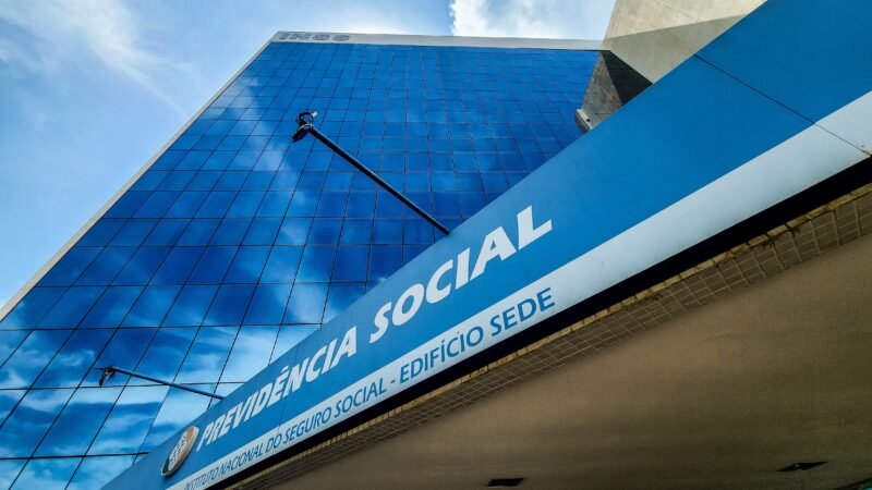 INSS inicia pagamento de benefícios de maio nesta segunda; veja calendário