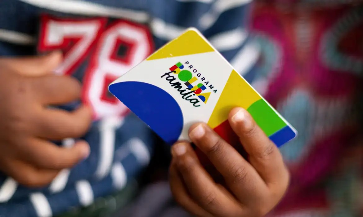 Quase 17% dos piauienses recebem renda de programas sociais do Governo; maior indicador do Brasil Quase 17% dos piauienses recebem renda de programas sociais do Governo; maior indicador do Brasil