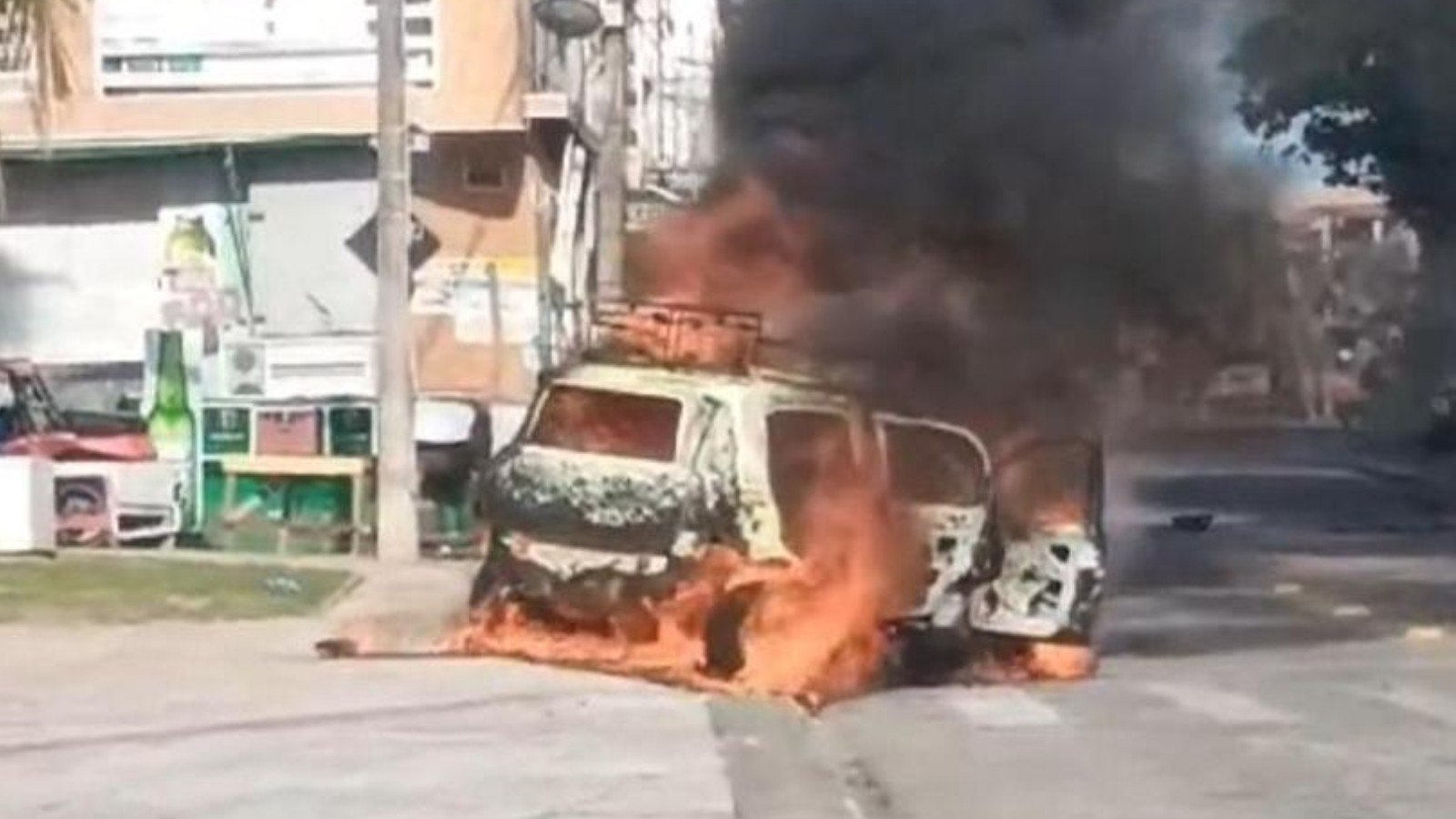 Ataques a provedores de internet no Ceará foram ordenados por criminosos escondidos na Rocinha, diz MPCE Ataques a provedores de internet no Ceará foram ordenados por criminosos escondidos na Rocinha, diz MPCE