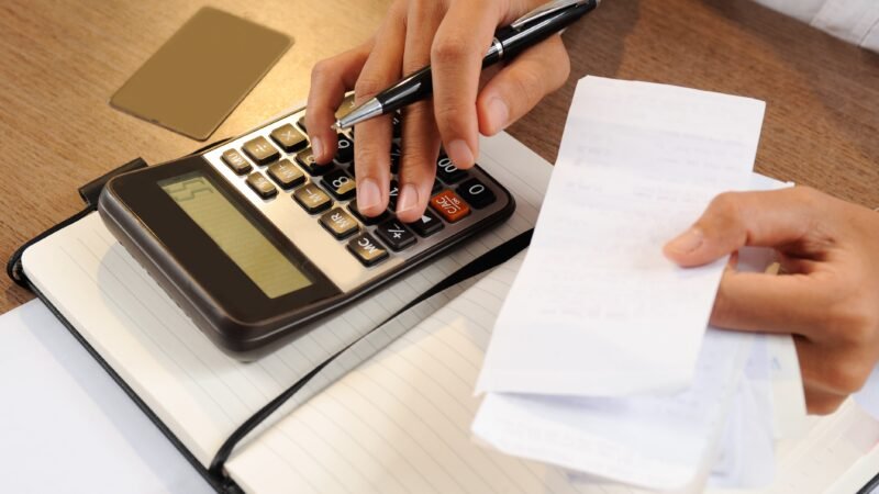 Ultrapassou o limite de faturamento anual do MEI? Entenda o que fazer e como regularizar a situação