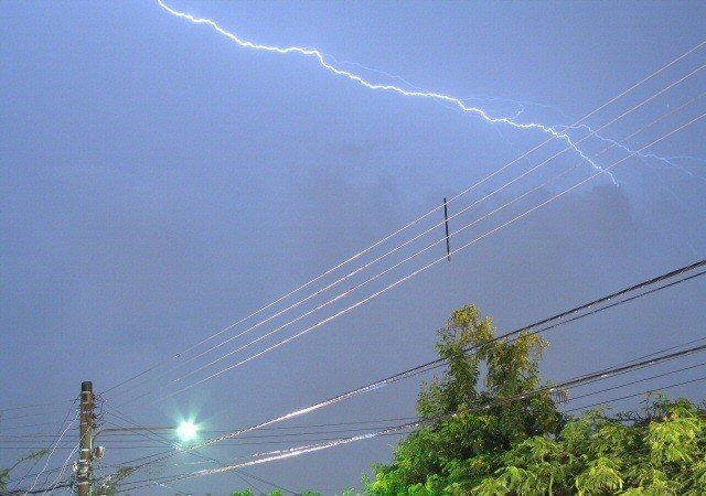 Equatorial Maranhão alerta para riscos com a energia elétrica durante chuvas Equatorial Maranhão alerta para riscos com a energia elétrica durante chuvas