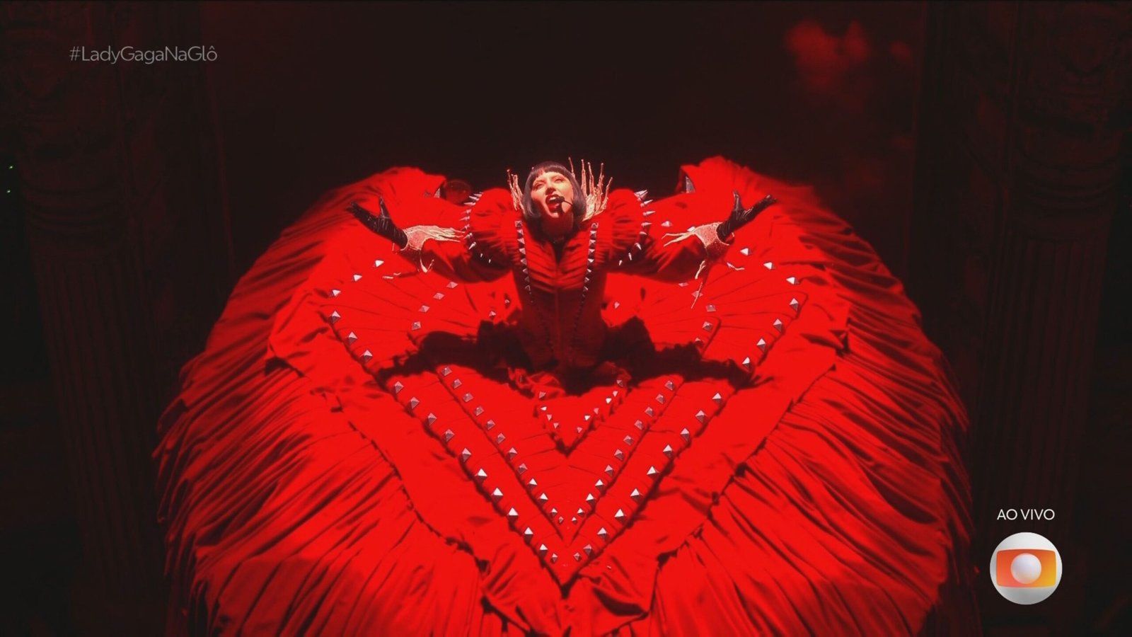 Gaiola, cores do Brasil e choro: os 10 melhores momentos do show da Lady Gaga no Rio Gaiola, cores do Brasil e choro: os 10 melhores momentos do show da Lady Gaga no Rio