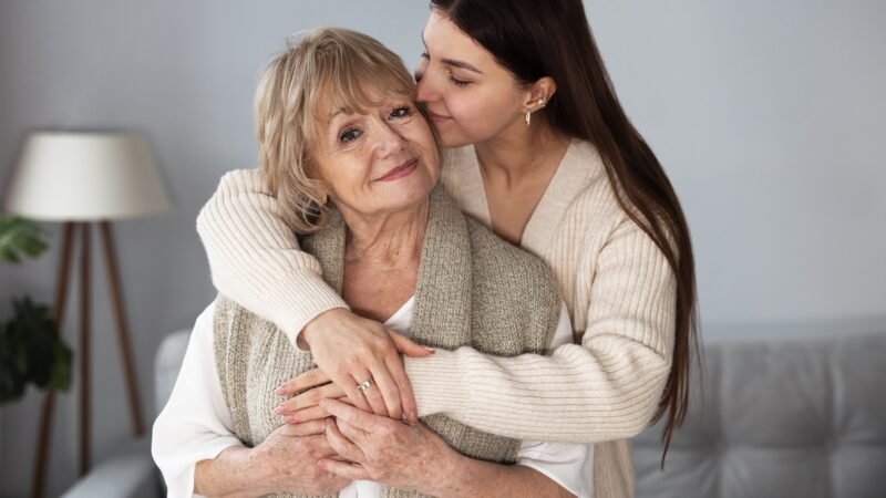 Dia das Mães: como a suplementação pode apoiar a saúde feminina ao longo dos anos