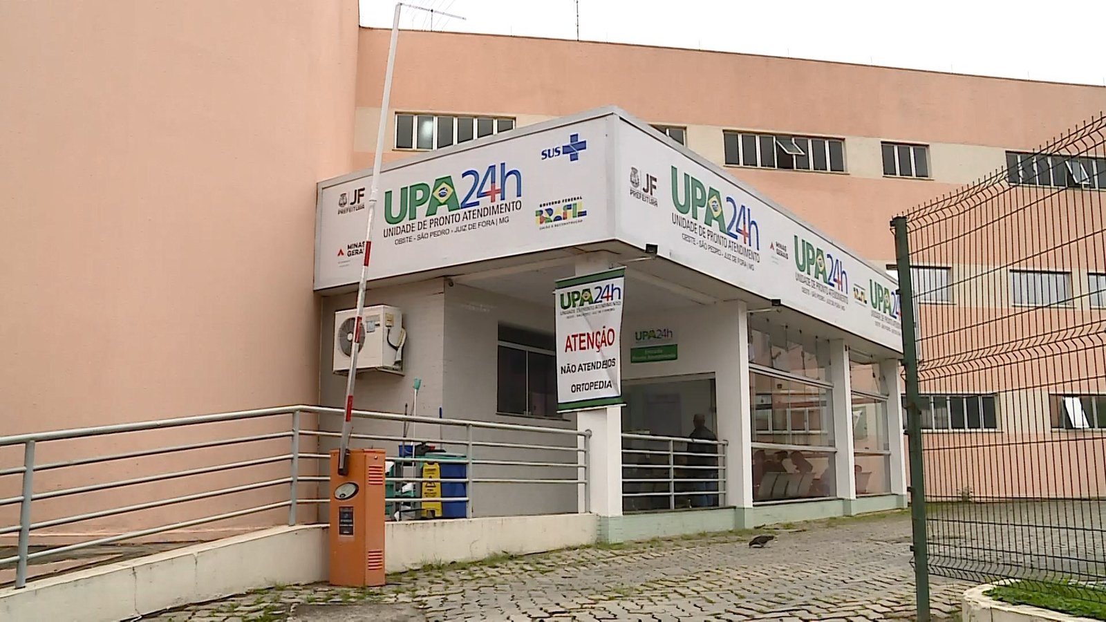 Idoso morre na UPA São Pedro enquanto aguardava transferência em Juiz de Fora Idoso morre na UPA São Pedro enquanto aguardava transferência em Juiz de Fora