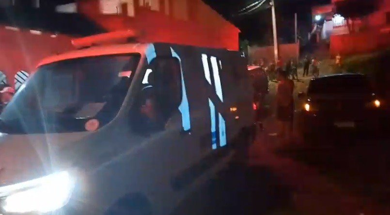 Jovem é morto com golpes de faca na Bela Vista do Saubal, em Santarém Jovem é morto com golpes de faca na Bela Vista do Saubal, em Santarém