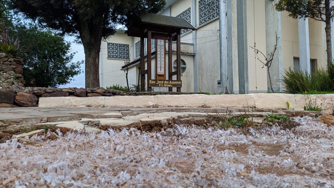 Serra à espera da neve: condições climáticas podem trazer fenômeno ao RS nesta quinta-feira Serra à espera da neve: condições climáticas podem trazer fenômeno ao RS nesta quinta-feira