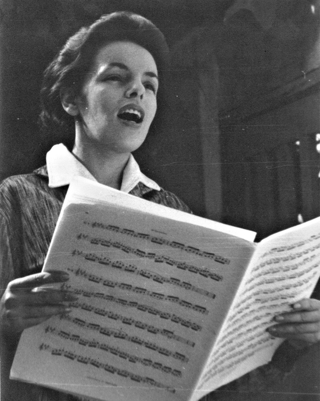 Corpo da cantora lírica Maria Lúcia Godoy é velado no Palácio das Artes, em Belo Horizonte Corpo da cantora lírica Maria Lúcia Godoy é velado no Palácio das Artes, em Belo Horizonte