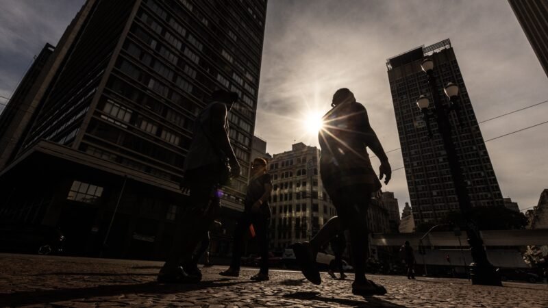 Onda de frio se afasta do país e temperaturas devem voltar a subir no fim de semana; veja previsão