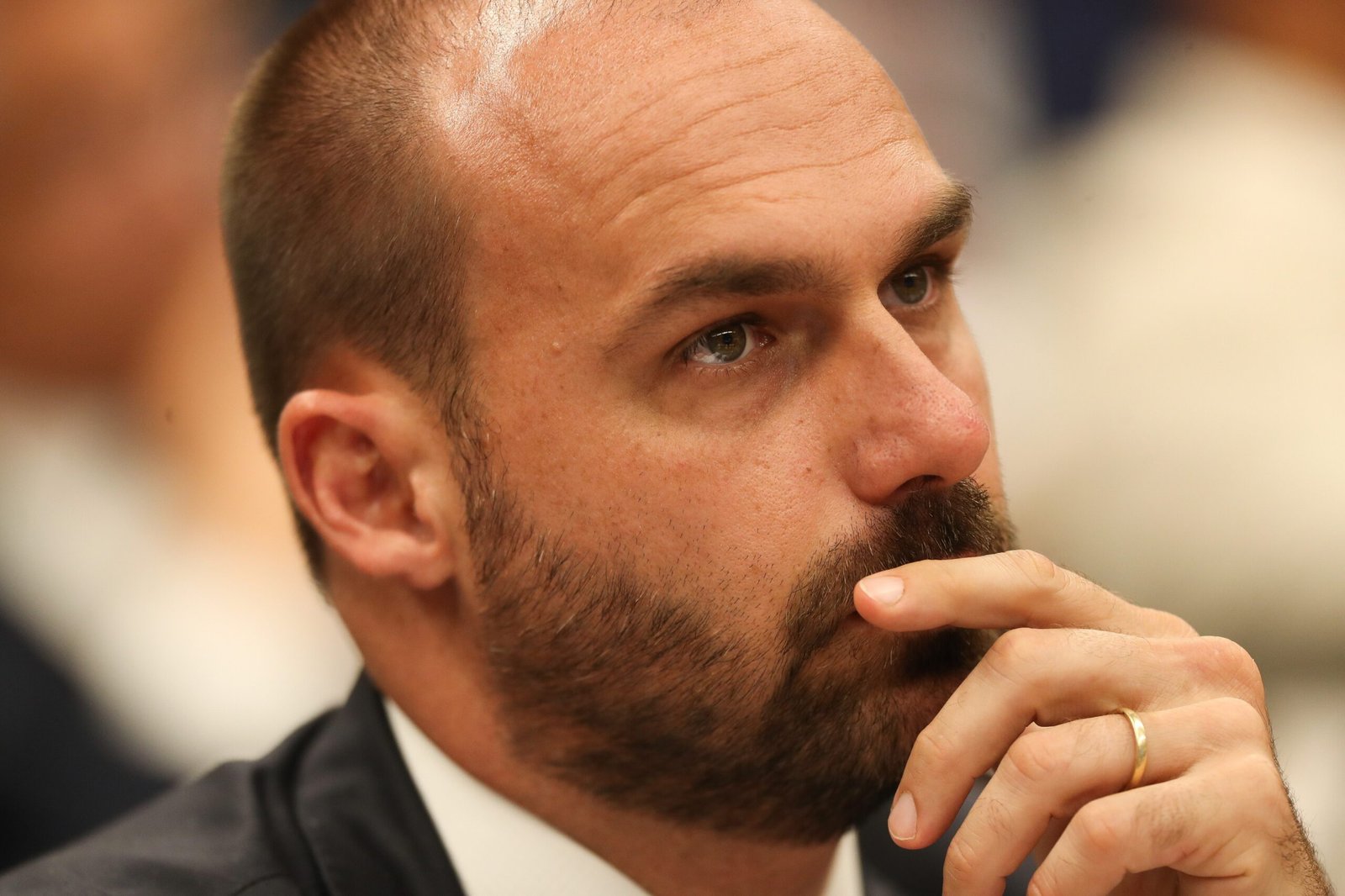 Atuação de Eduardo Bolsonaro nos EUA dá oportunidade para esquerda brasileira disputar a palavra ‘pátria’ Atuação de Eduardo Bolsonaro nos EUA dá oportunidade para esquerda brasileira disputar a palavra ‘pátria’