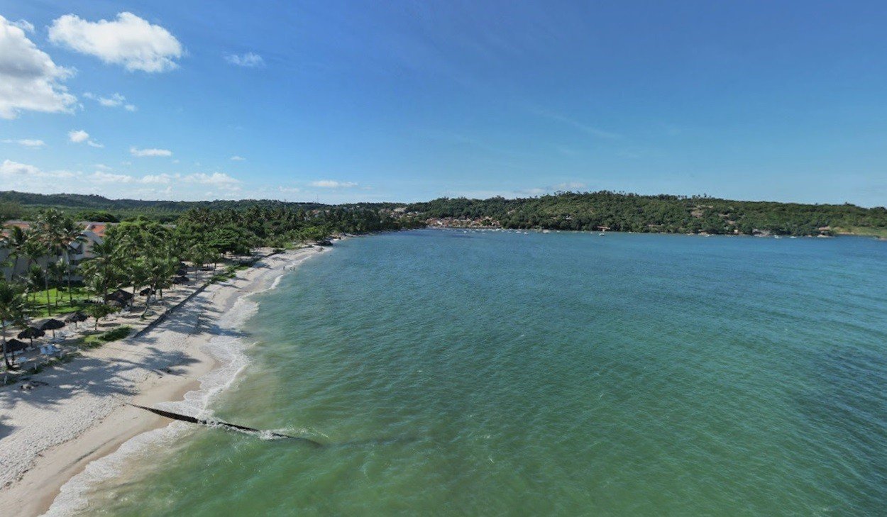Mulher desaparece no mar e homem é resgatado após acidente de lancha na praia de Suape, no Grande Recife Mulher desaparece no mar e homem é resgatado após acidente de lancha na praia de Suape, no Grande Recife