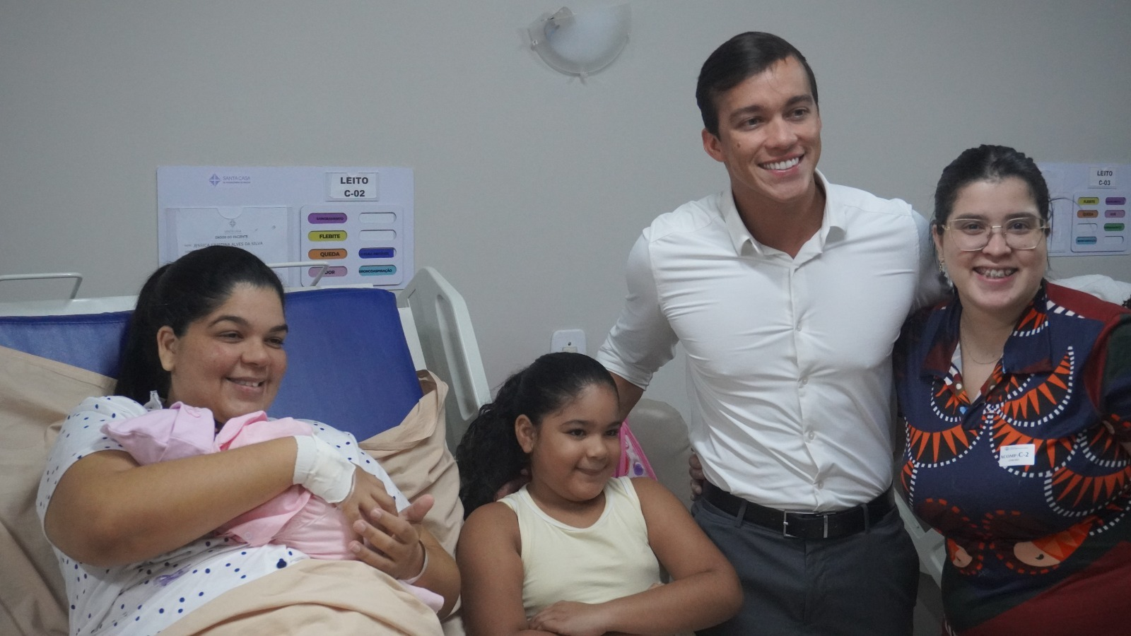 Maternidade Nossa Senhora da Guia recebe visita do Deputado Leonam Maternidade Nossa Senhora da Guia recebe visita do Deputado Leonam