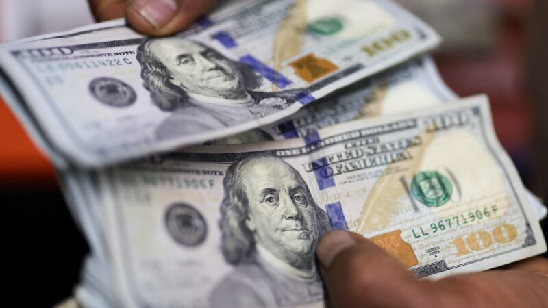 A hegemonia do dólar: passado, presente e futuro – O Assunto #1506