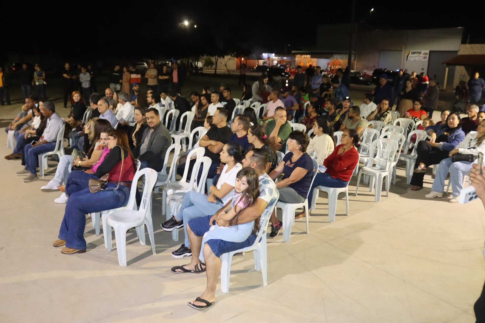 ESPLANDECE O NOVO TEMPO ESPLANDECE O NOVO TEMPO