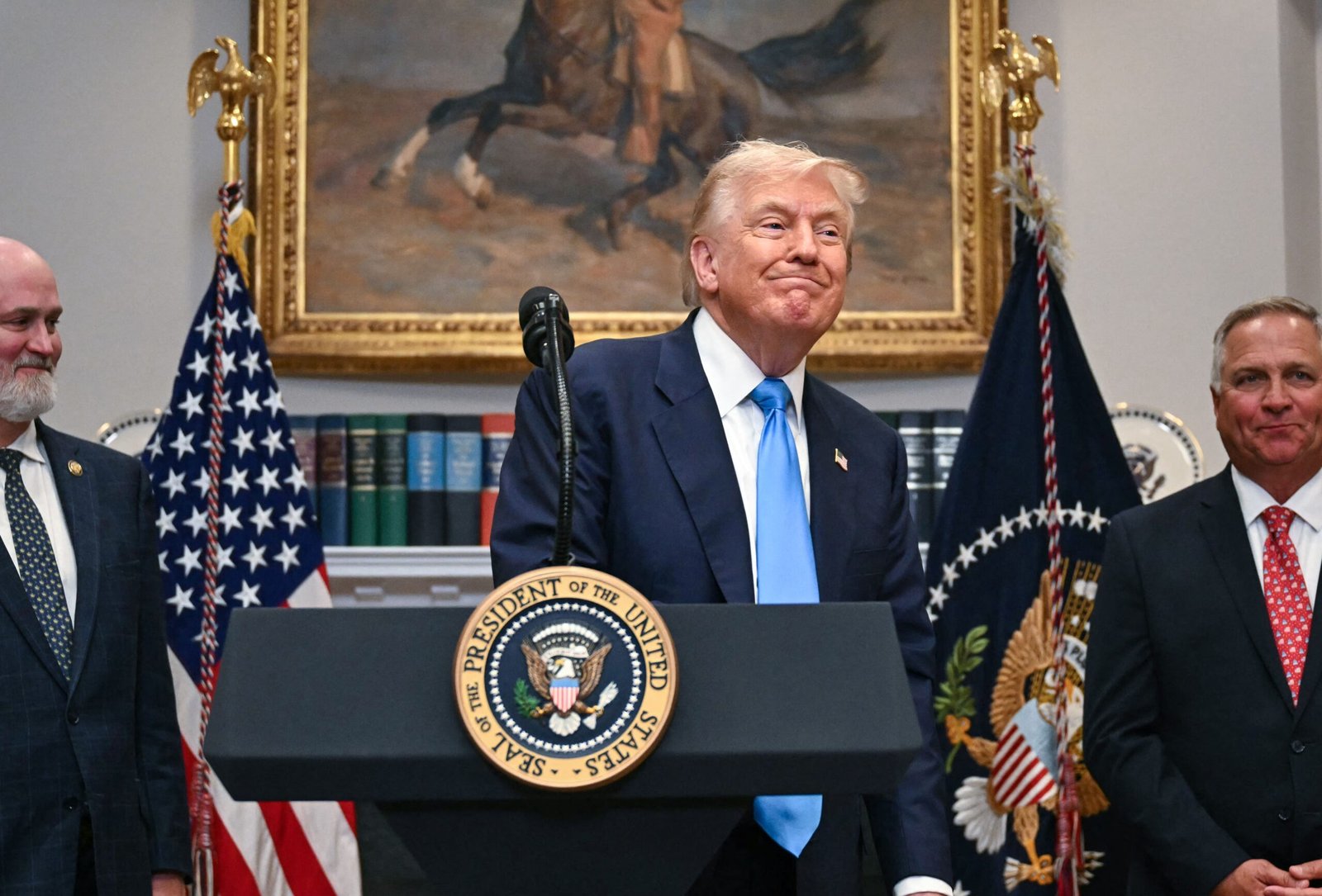 Trump x Brasil: ataque político e recuo tarifário – O Assunto #1523