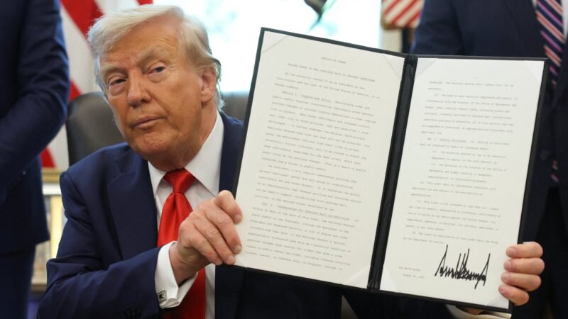 ‘Fiança sem dinheiro’: Trump proíbe liberar detidos em Washington sem cobrança de pagamento