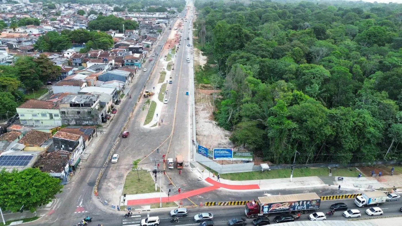 Trânsito é interditado em trecho da Rua da Marinha, em Belém, para avanço de obras da COP 30