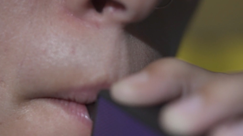 ‘Molécula do desejo’ impacta comida e trabalho dos brasileiros, e pode criar prazer e vícios; entenda