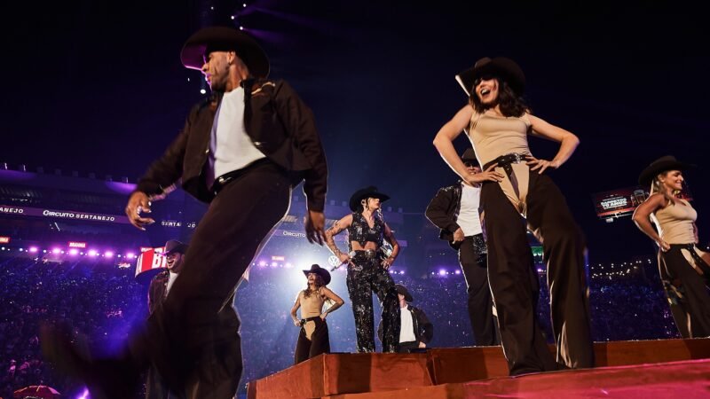 FOTOS: Ana Castela na Festa do Peão de Barretos 2025