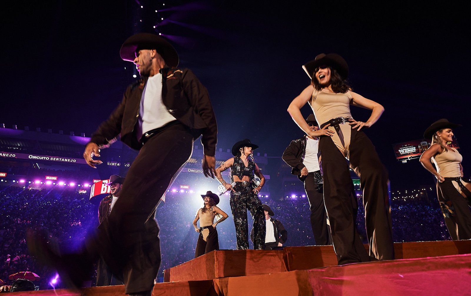 FOTOS: Ana Castela na Festa do Peão de Barretos 2025