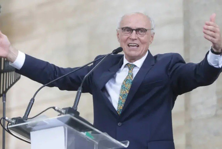 Eduardo Suplicy passa por cirurgia para colocar marcapasso e está estável, diz boletim médico