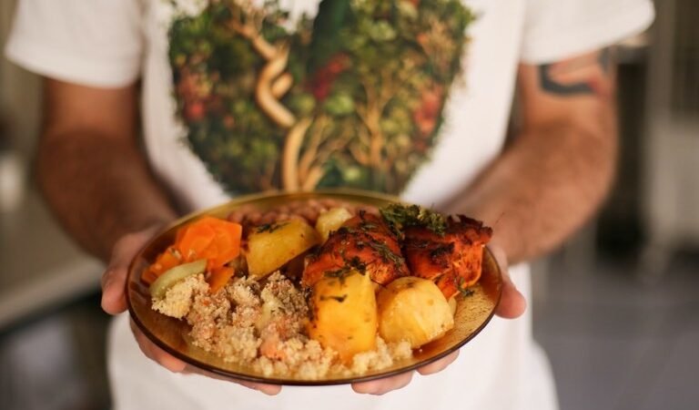Mapa da Fome: mesmo fora, Brasil tem ‘desertos’ e ‘pântanos’ alimentares; entenda