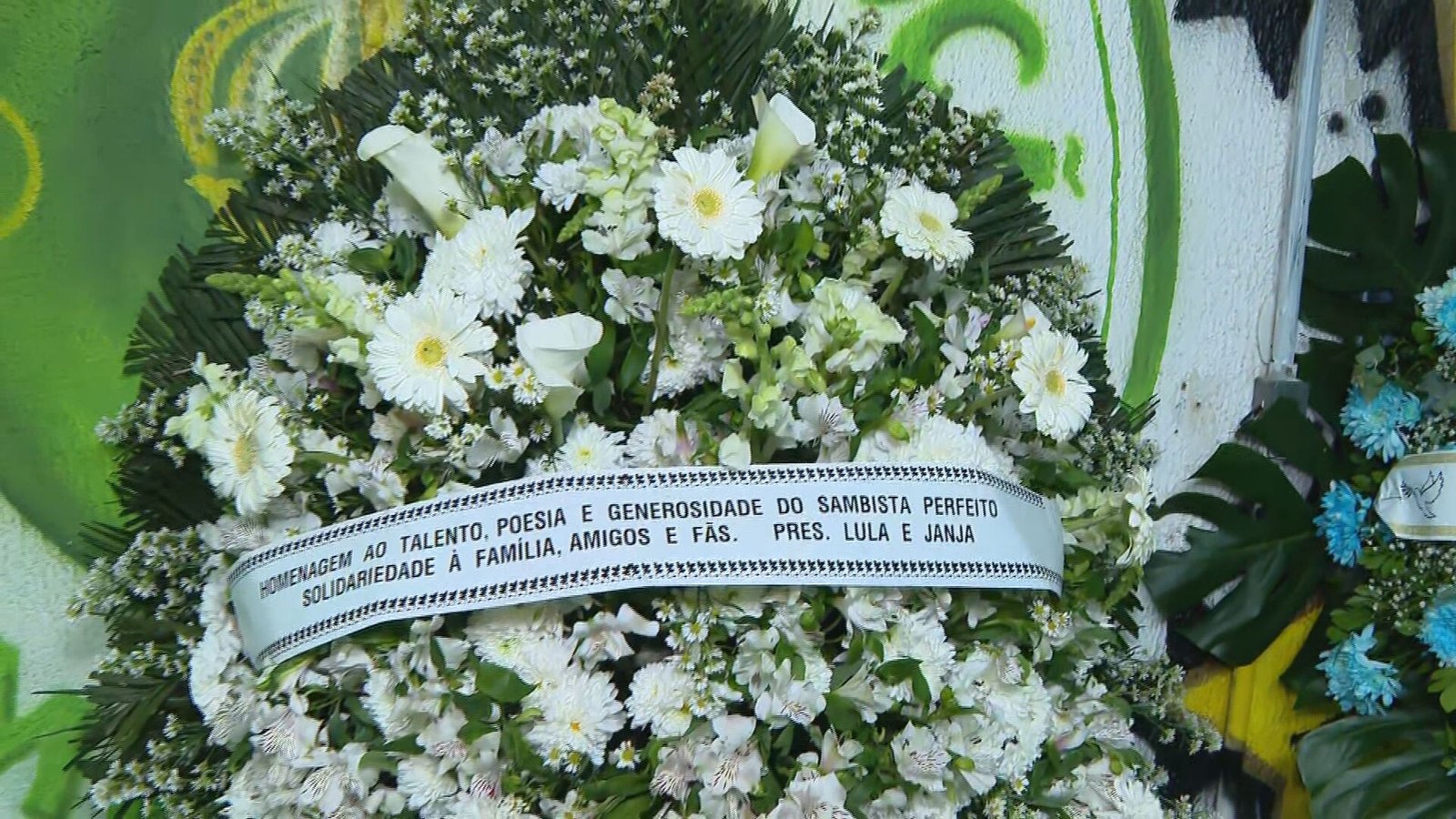 Quadra do Império Serrano é preparada para velório de Arlindo; coroa de flores de Lula e Janja é uma das primeiras a chegar Quadra do Império Serrano é preparada para velório de Arlindo; coroa de flores de Lula e Janja é uma das primeiras a chegar