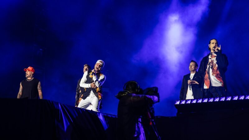 Backstreet Boys faz show histórico no The Town para plateia que só queria saber de hits