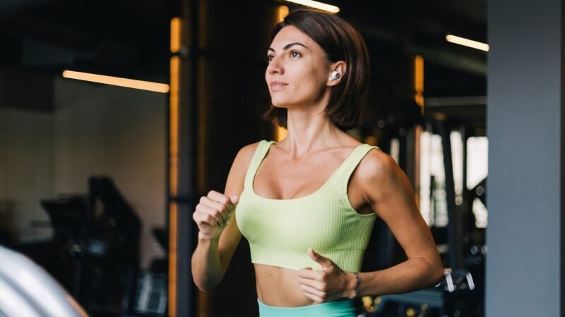 Creatina no treino e no dia a dia: entenda os benefícios do suplemento