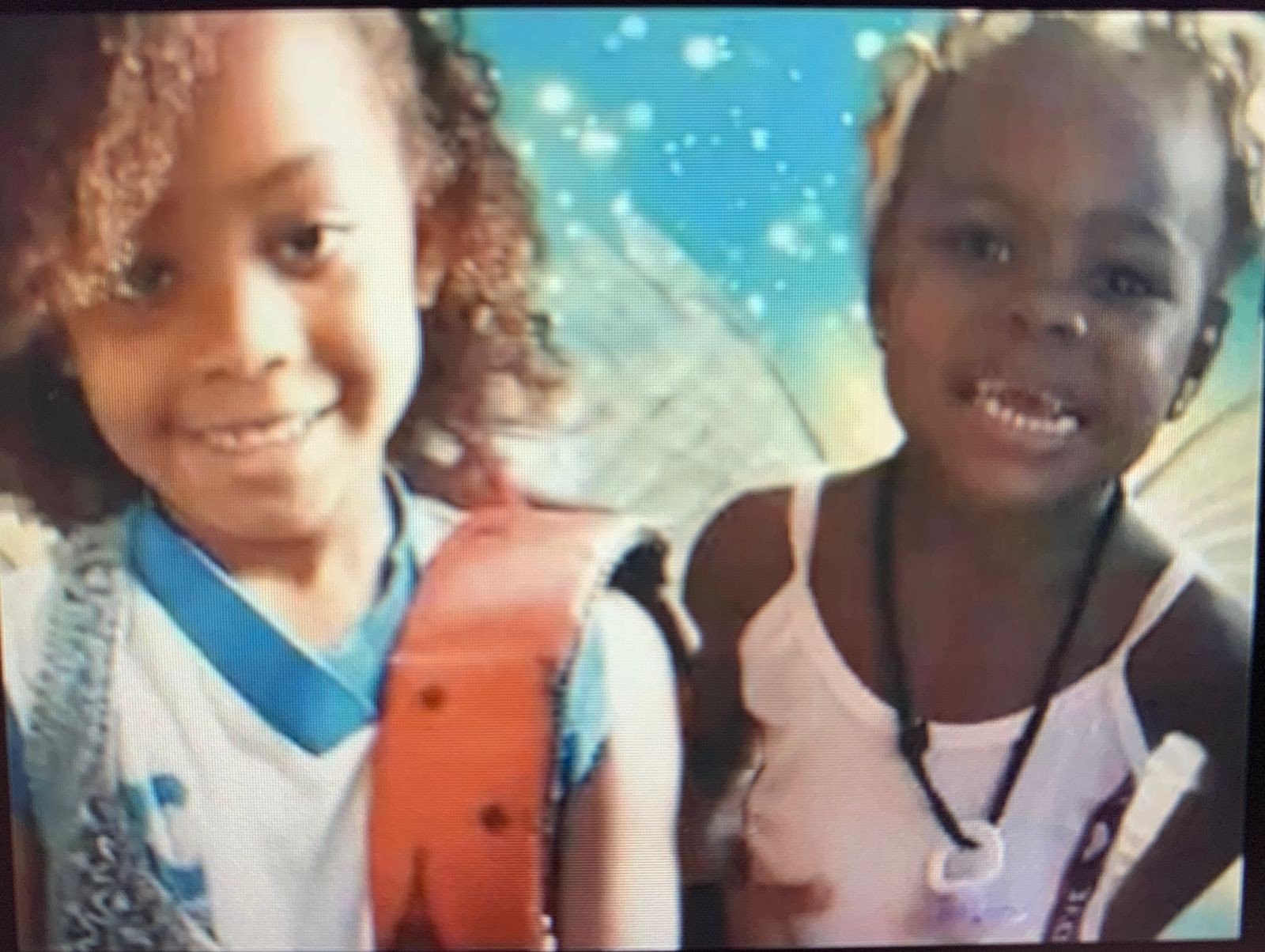 Famílias das meninas Emily e Rebecca, mortas com tiro de fuzil, entram na Justiça com ação contra o Estado Famílias das meninas Emily e Rebecca, mortas com tiro de fuzil, entram na Justiça com ação contra o Estado