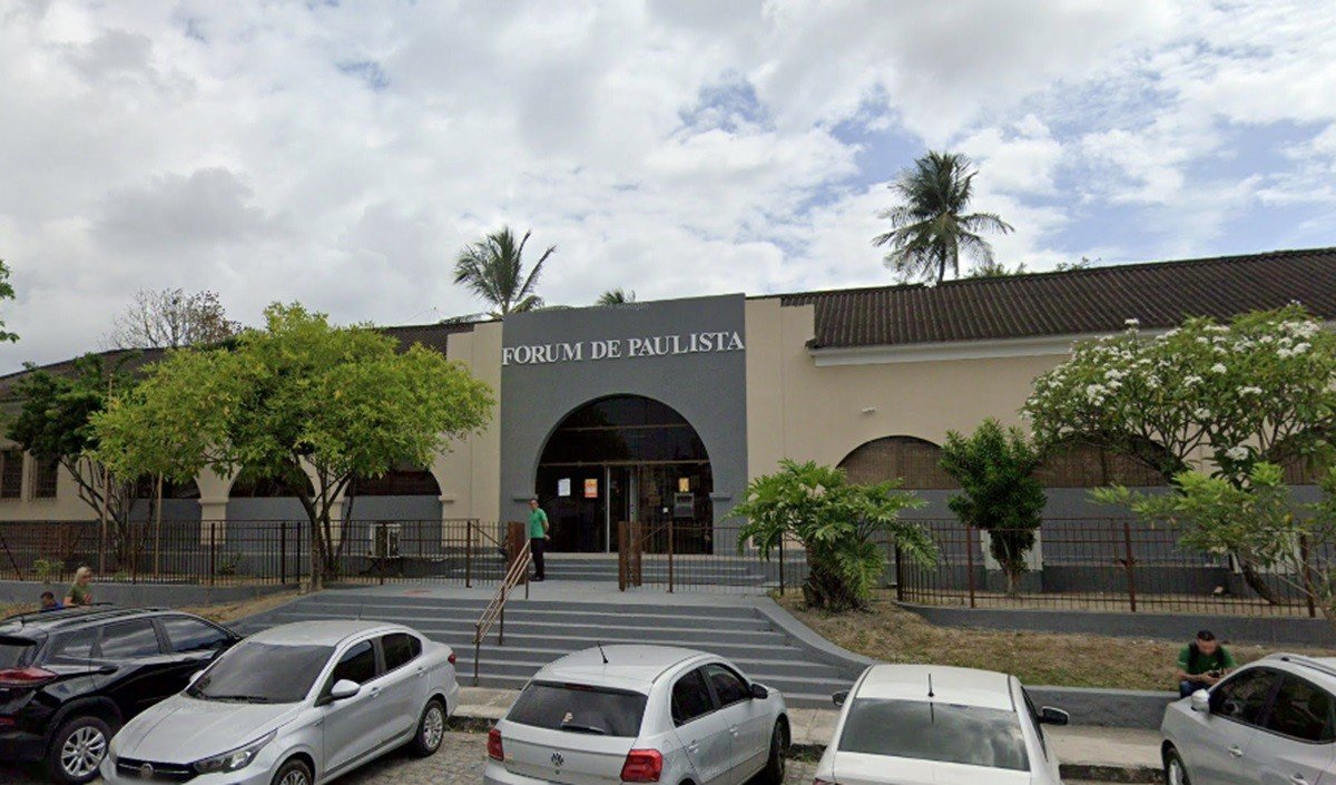 Mãe é condenada a 41 anos de prisão por torturar e espancar bebê até a morte no Grande Recife