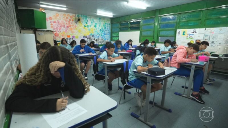 Apenas 3,9% dos alunos do AC concluem estudos com aprendizado adequado em português e matemática