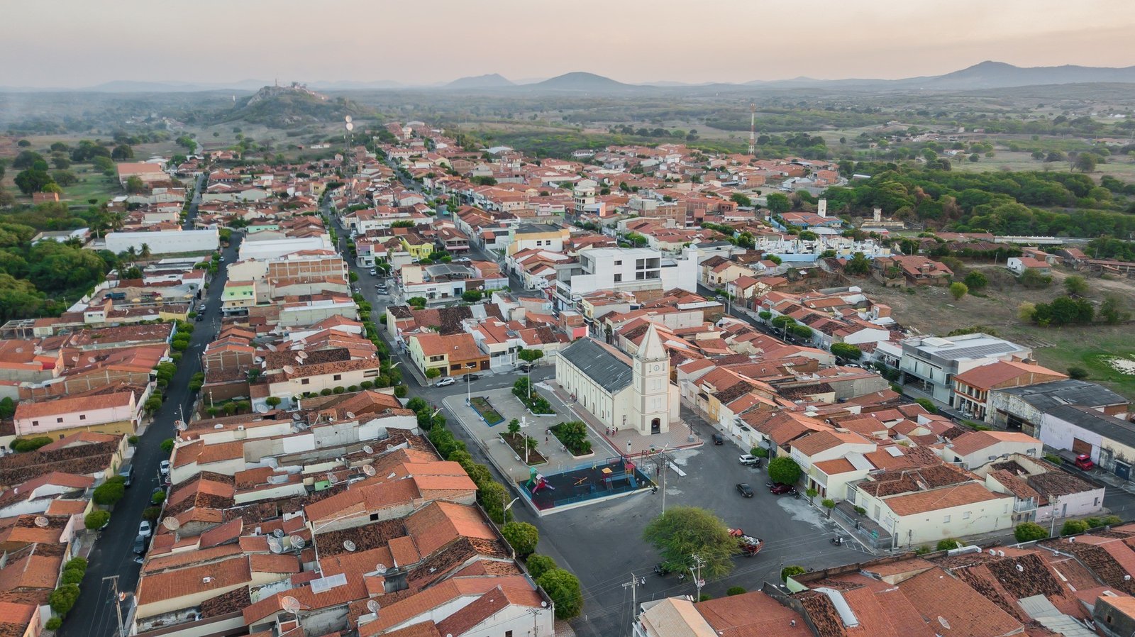 Prefeitura de Ipaumirim abre concurso público com 75 vagas imediatas