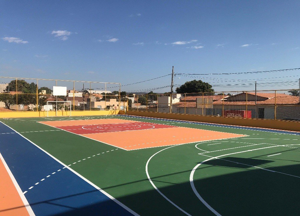 Prefeitura conclui praça esportiva no Nossa Senhora das Graças Prefeitura conclui praça esportiva no Nossa Senhora das Graças