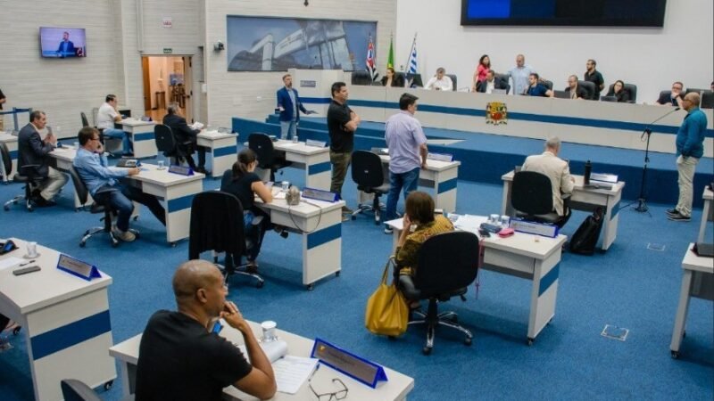 IPTU, lixo, iluminação pública e ITBI: Veja como cada vereador de São José dos Campos votou nos projetos