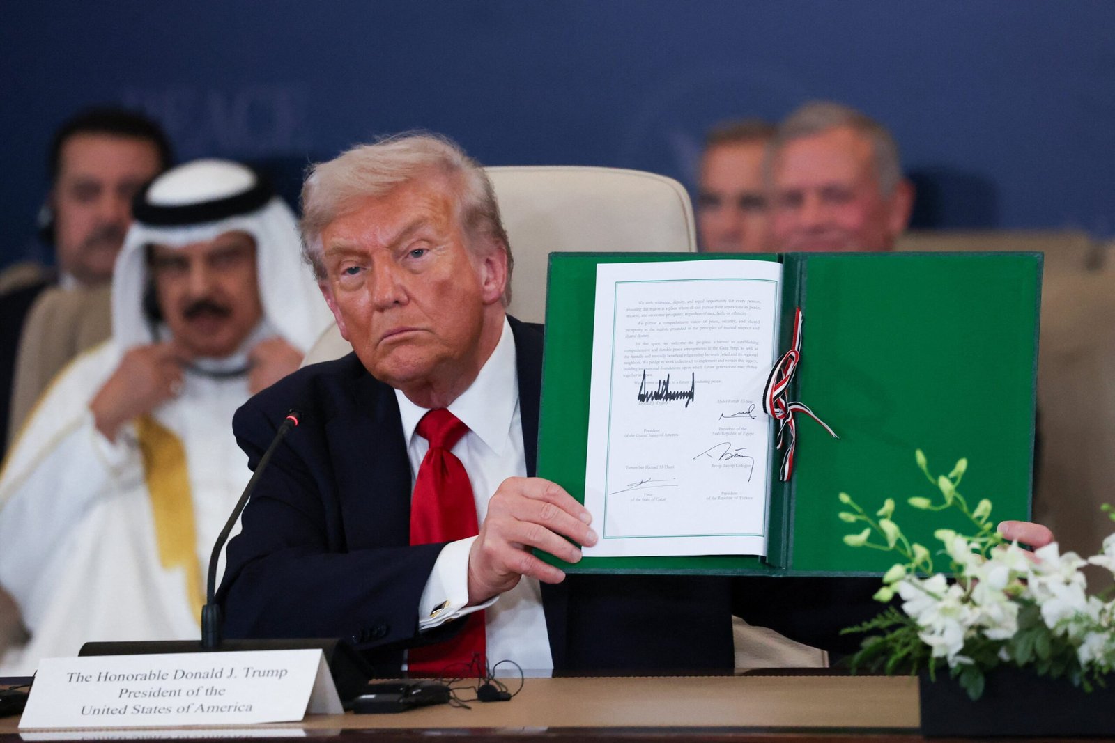Trump diz que ‘aliados do Oriente Médio’ concordaram em entrar na guerra em Gaza ‘se o Hamas continuar a agir mal’ Trump diz que ‘aliados do Oriente Médio’ concordaram em entrar na guerra em Gaza ‘se o Hamas continuar a agir mal’