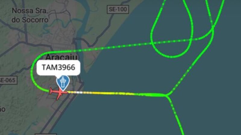 Aeronave arremete e dá voltas antes de conseguir pousar durante chuva em Aracaju