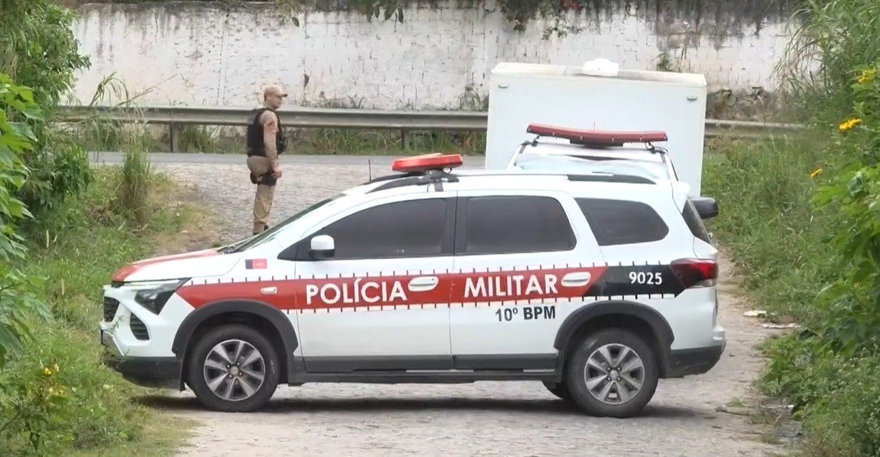 Corpo de homem é encontrado por moradores em Campina Grande Corpo de homem é encontrado por moradores em Campina Grande