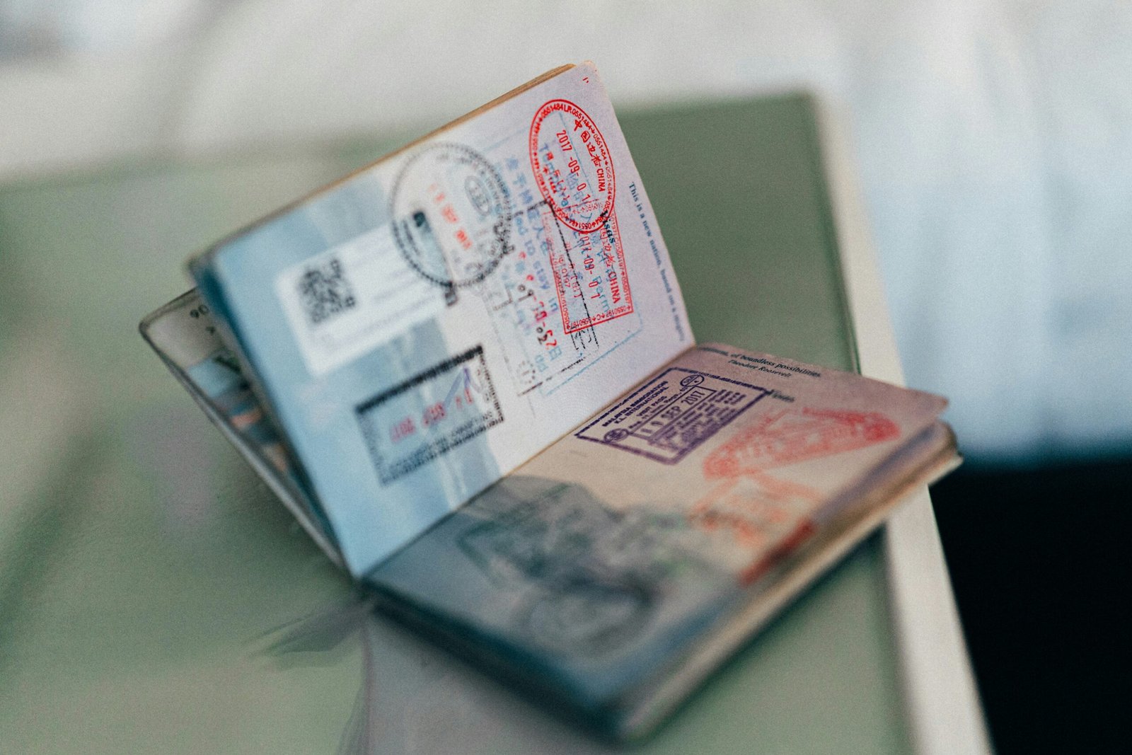 Adeus, carimbo no passaporte: Europa começa a dar fim à tradição neste domingo Adeus, carimbo no passaporte: Europa começa a dar fim à tradição neste domingo