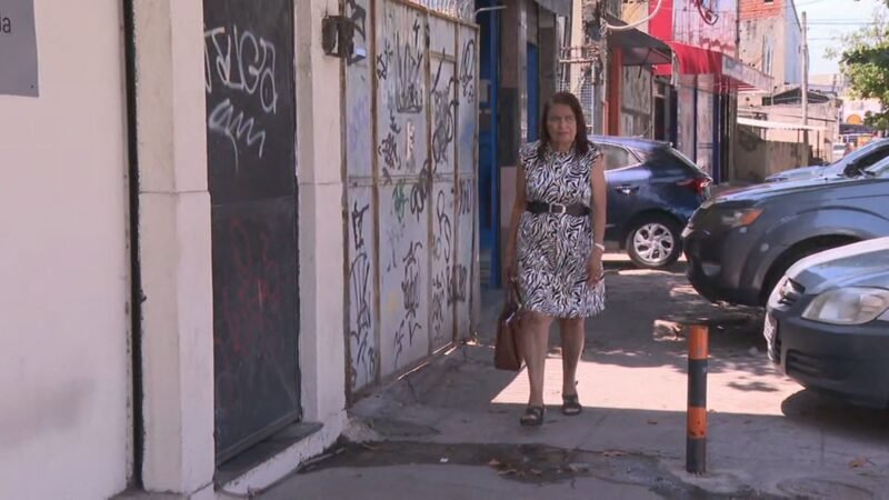 Golpe do idoso: vítima diz ter perdido casa após assinar papéis sem saber, a pedido de ‘amiga’